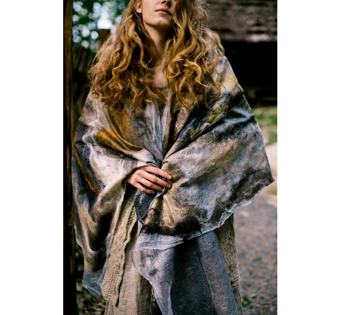 Large Bogemian shawl