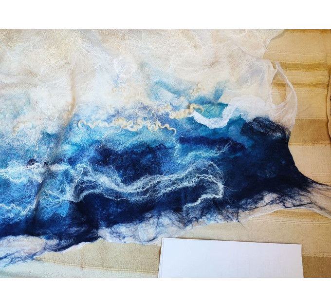 Nunofelt shawl